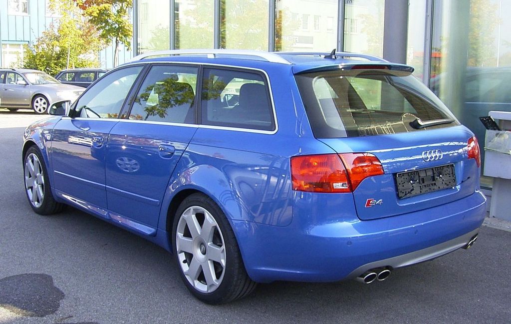 1024px-AudiS4_B7_Avant.jpg
