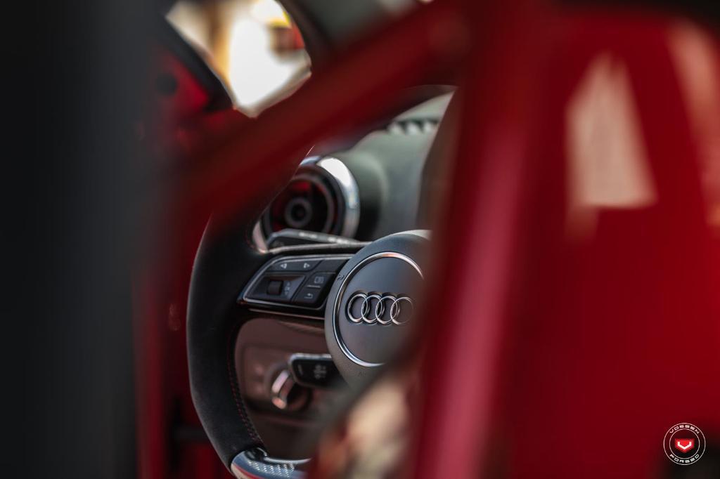 112624AUDIWHEELS0911J6Q2.jpg