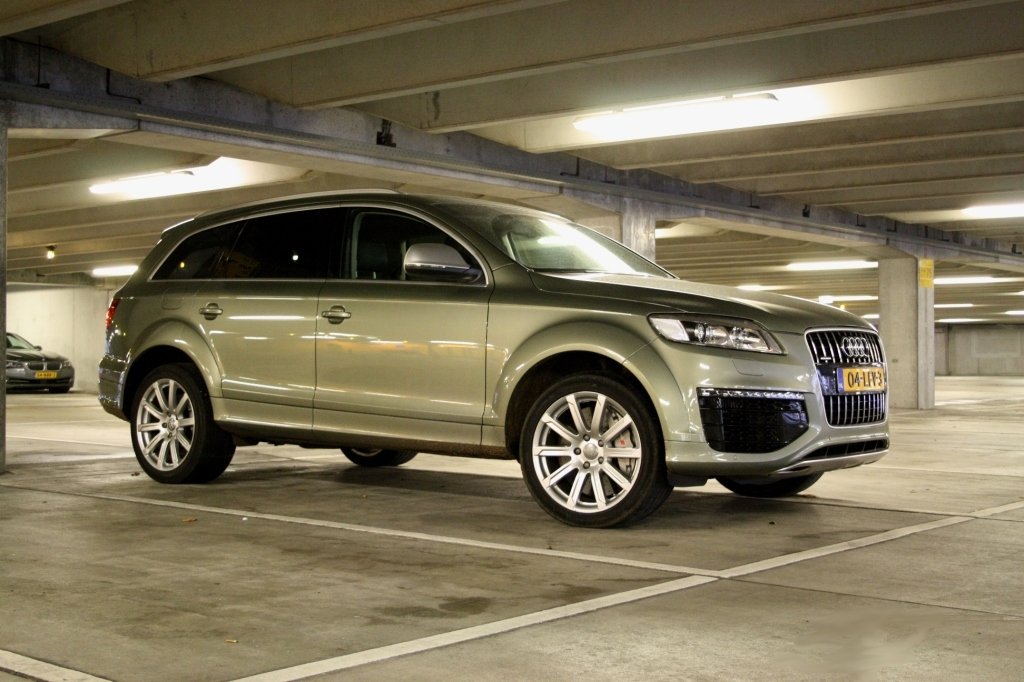 113865522Q7V12.jpg