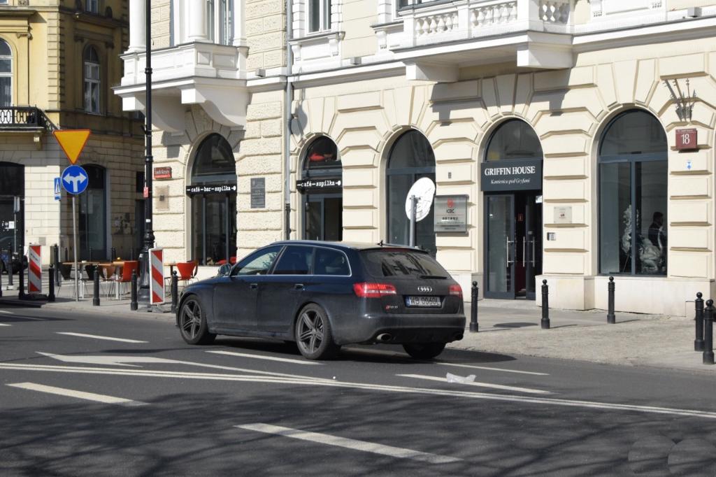 114088RS62675.jpg