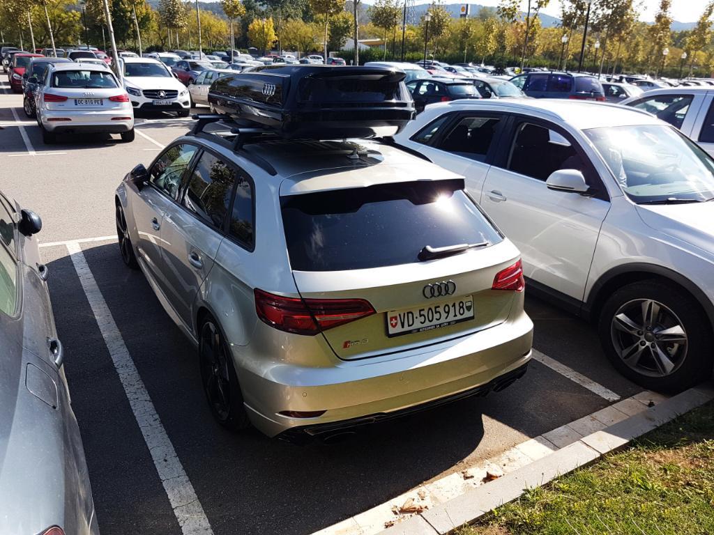 114568RS38V3171.jpg