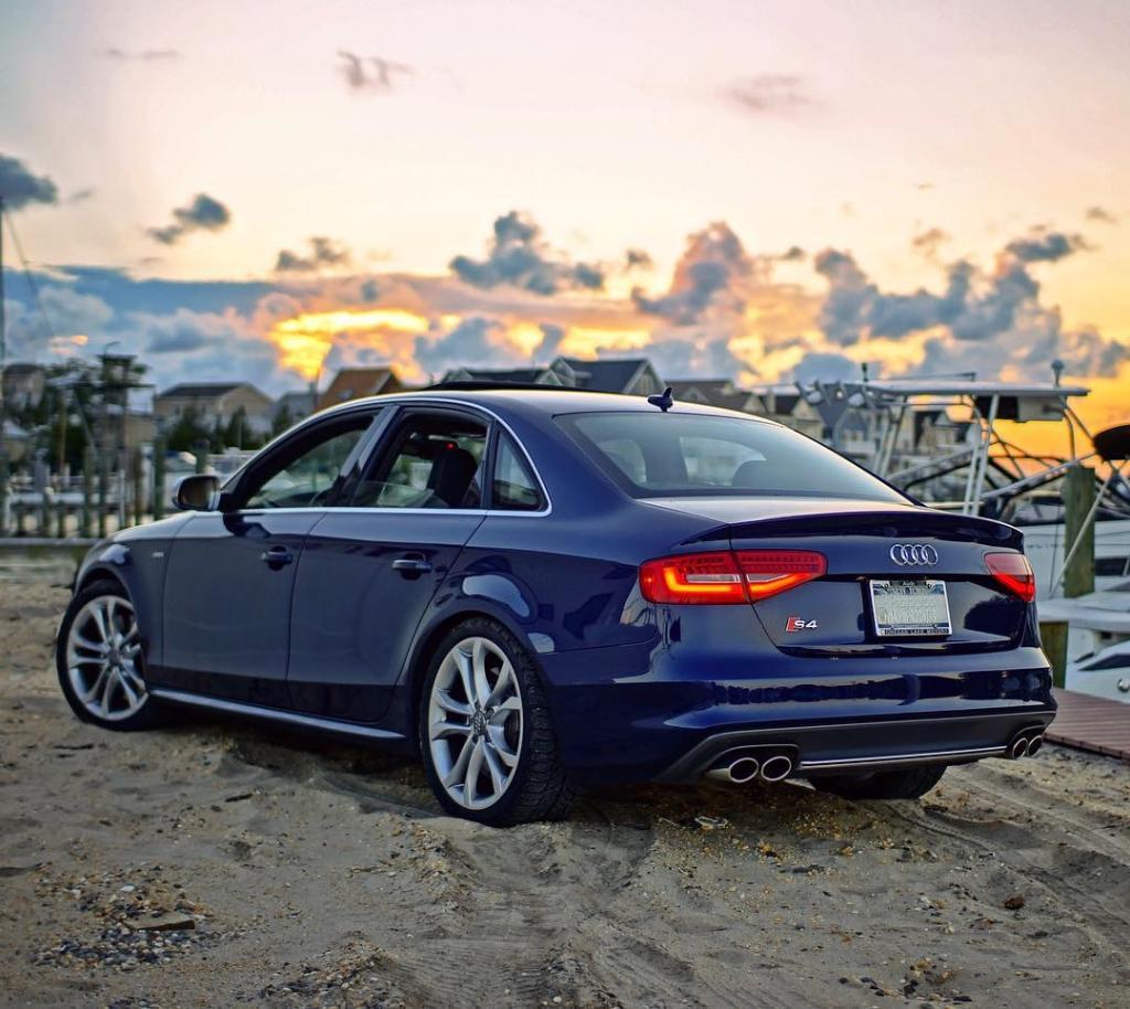 1191211501S4B8.jpg
