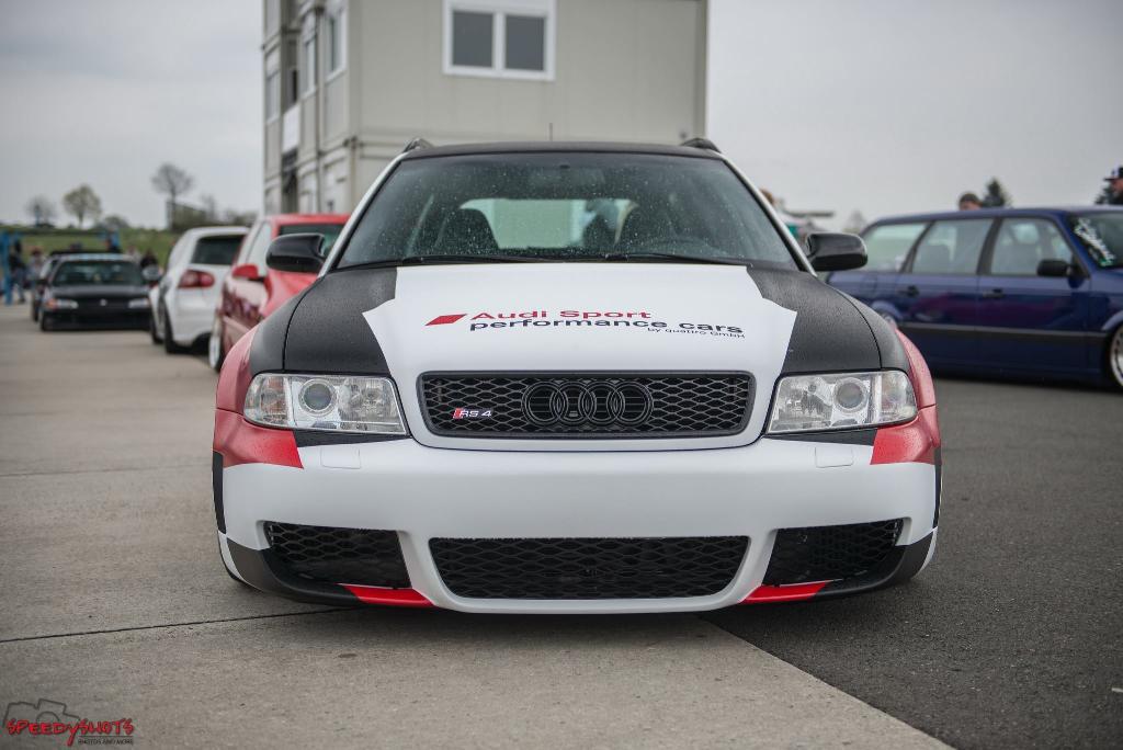 120057AUDIRS4B50569.jpg
