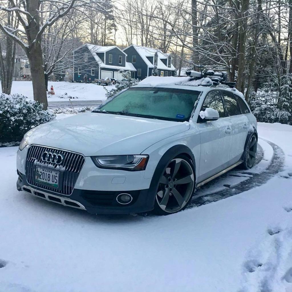 1213621973AUDIA4ALLROAD.jpg