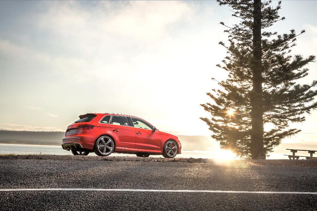 121865RS38V0639.jpg