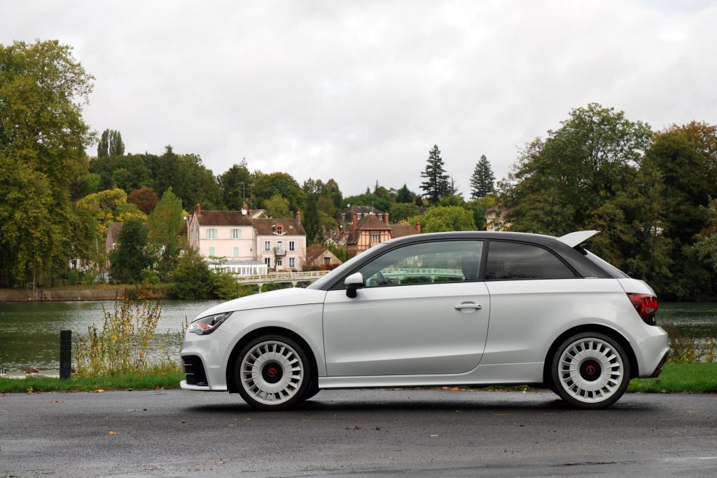 122126A1QUATTRO106.jpg