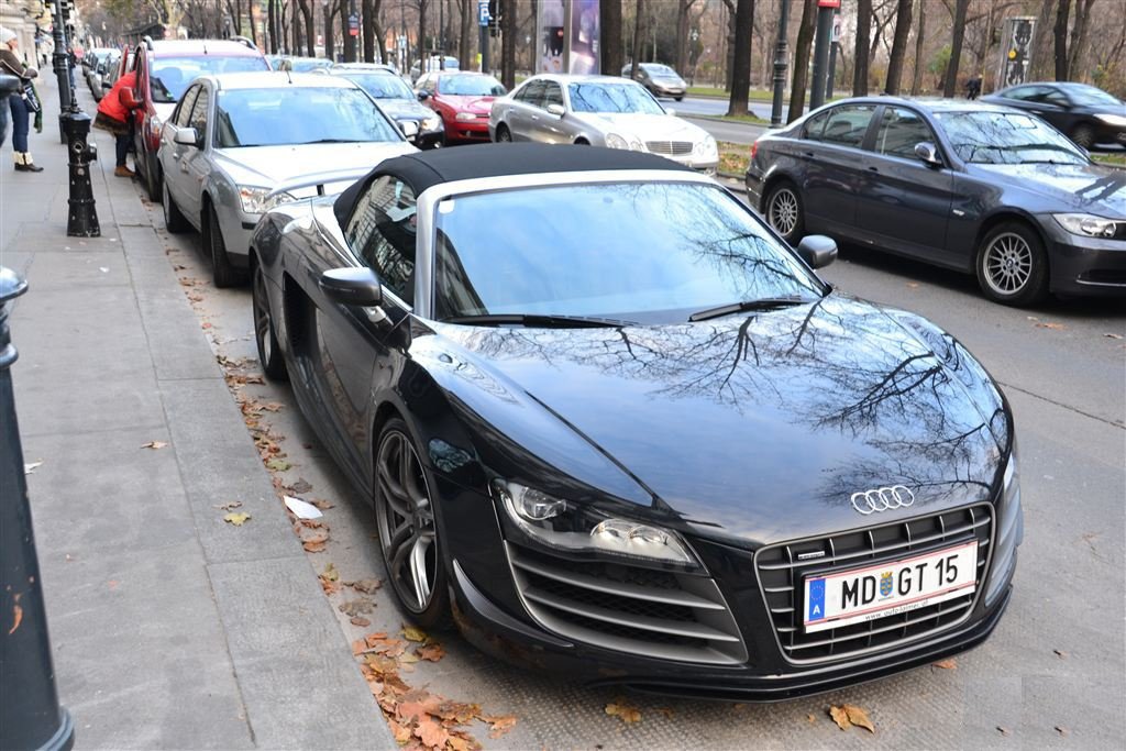 122518R8GT745.jpg