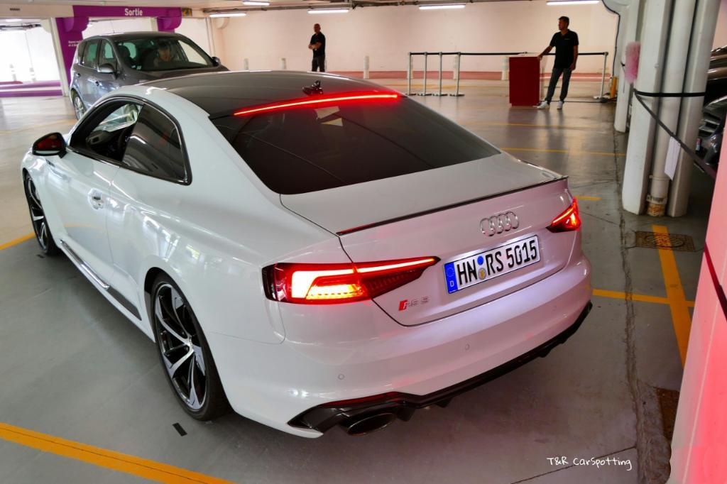 123909RS5B90573.jpg