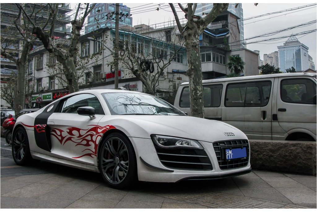 124626R8GT773.jpg