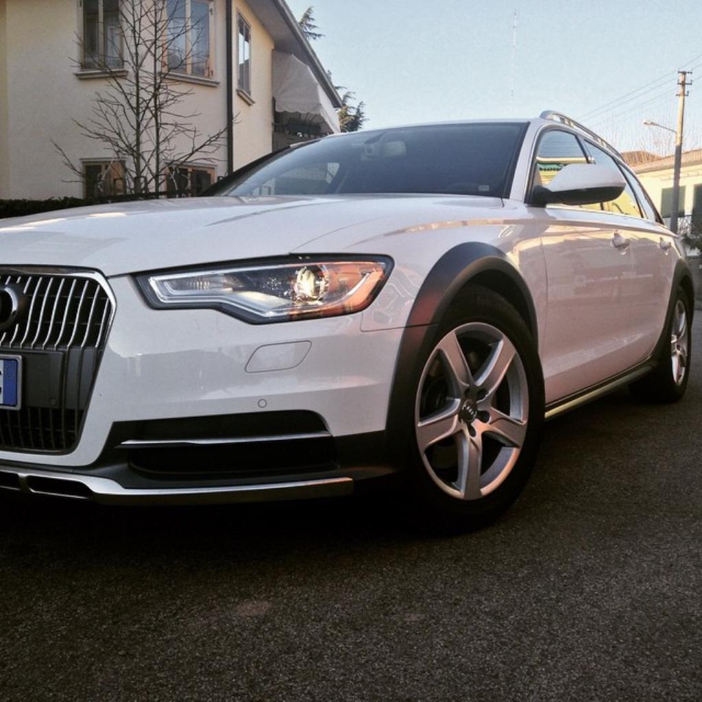 124741613AUDIA6C7ALLROAD.jpg
