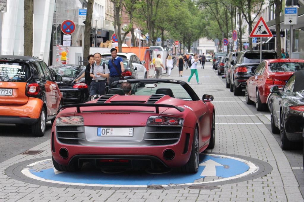 125885R8GT1813.jpg