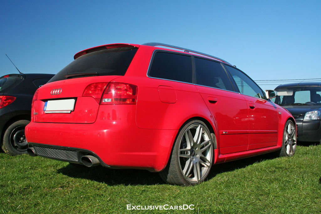 126045AUDIRS41100.jpg