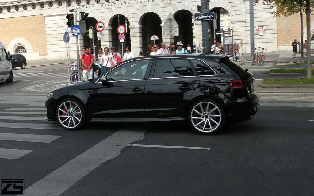 126125RS38V3178.jpg