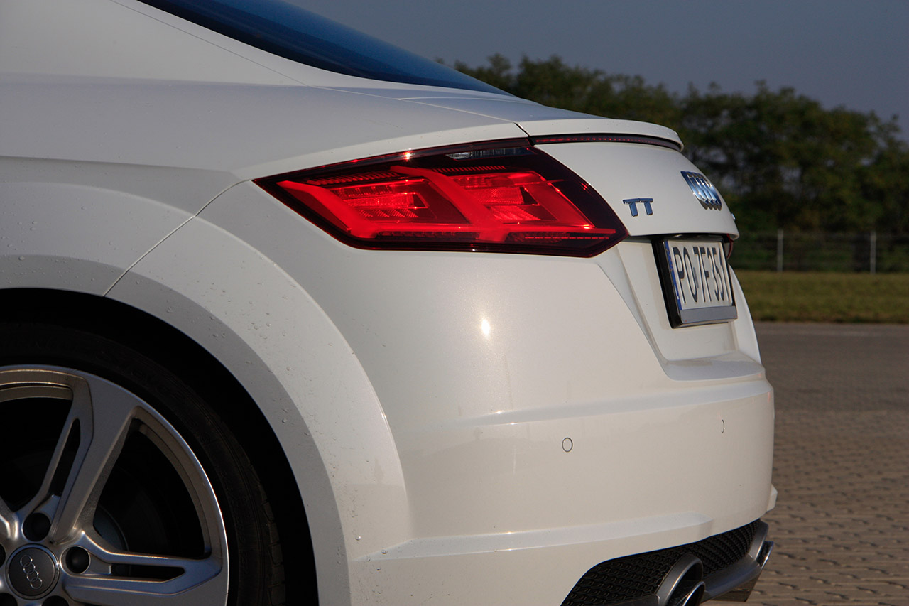 1280-audi-tt-11.jpeg