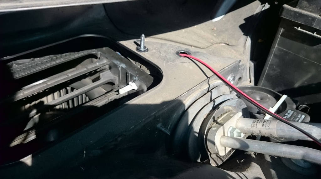 129505PassageCbleSirneMoteur2.jpg