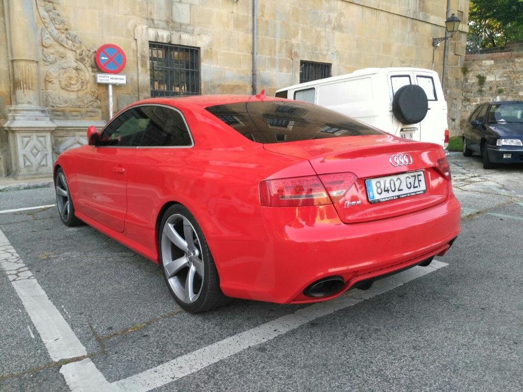 132035AUDIRS52657.jpg
