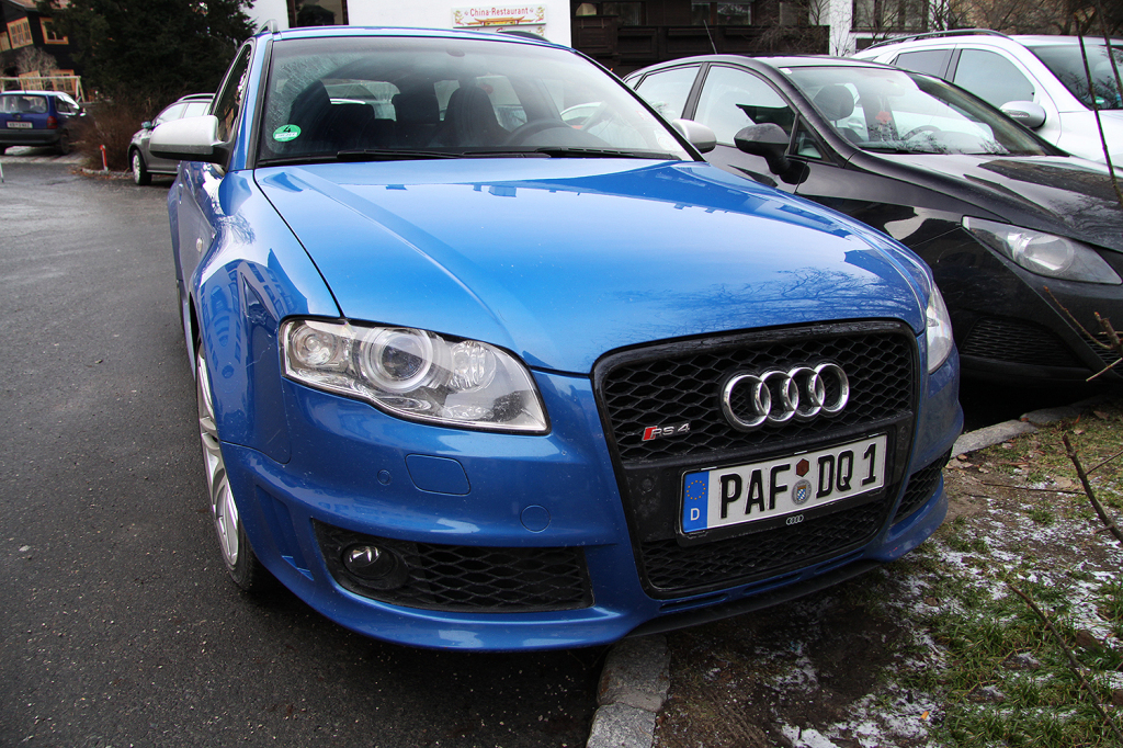 132426AUDIRS42352.jpg