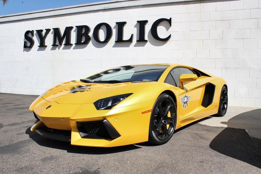 1327191102LAMBORGHINIAVENTADOR.jpg
