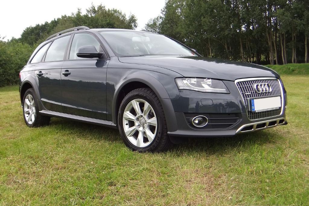 133048252AUDIA4ALLROAD.jpg