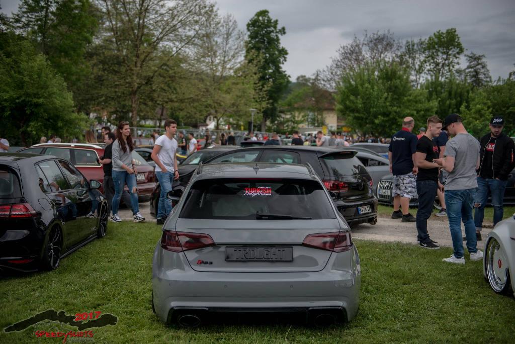 135937RS38V2589.jpg