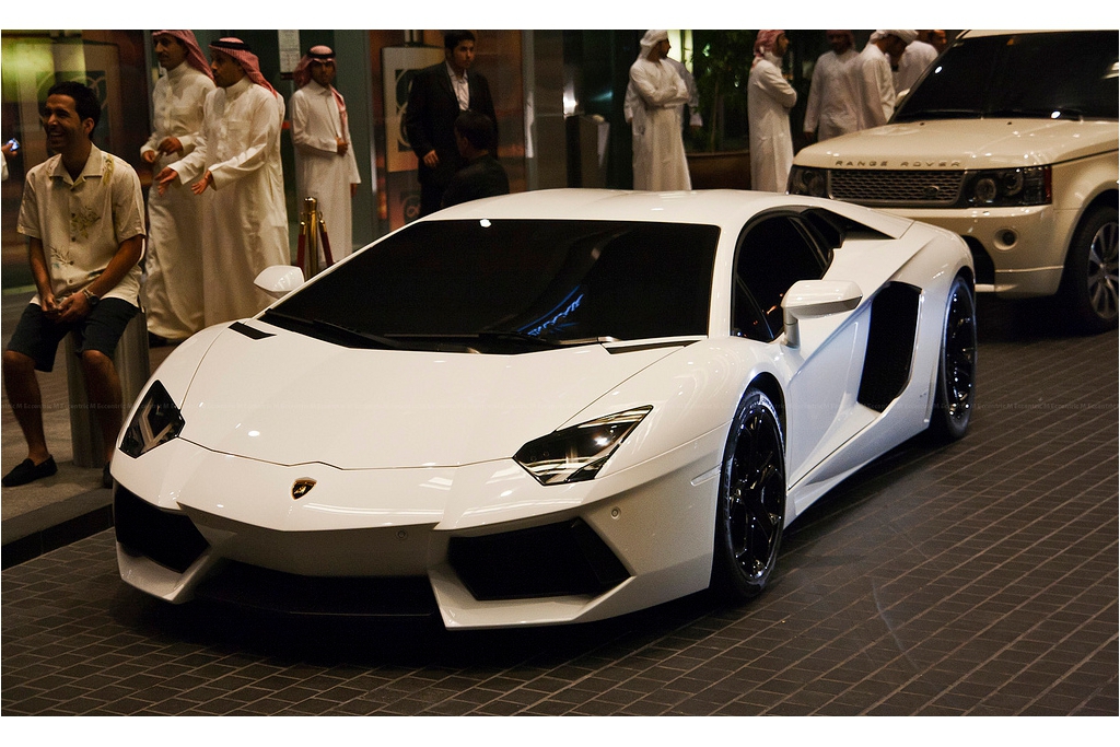 137239027LAMBORGHINIAVENTADORESQUIROU.jpg