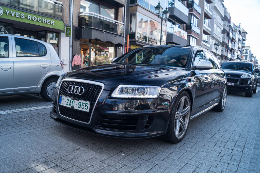 137706RS61822.jpg