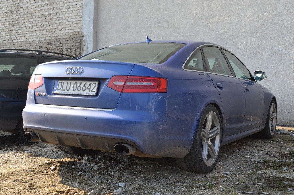 138959RS61109.jpg