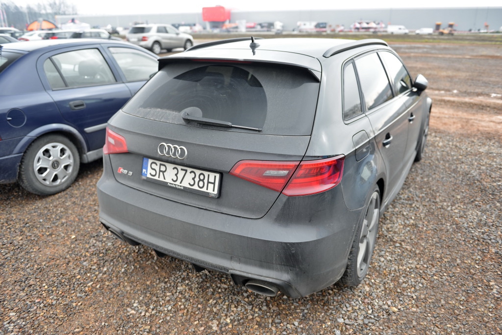 140066RS38V0697.jpg