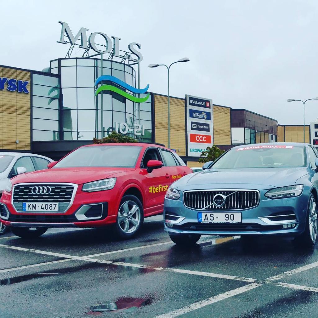 142271AUDIQ20405.jpg