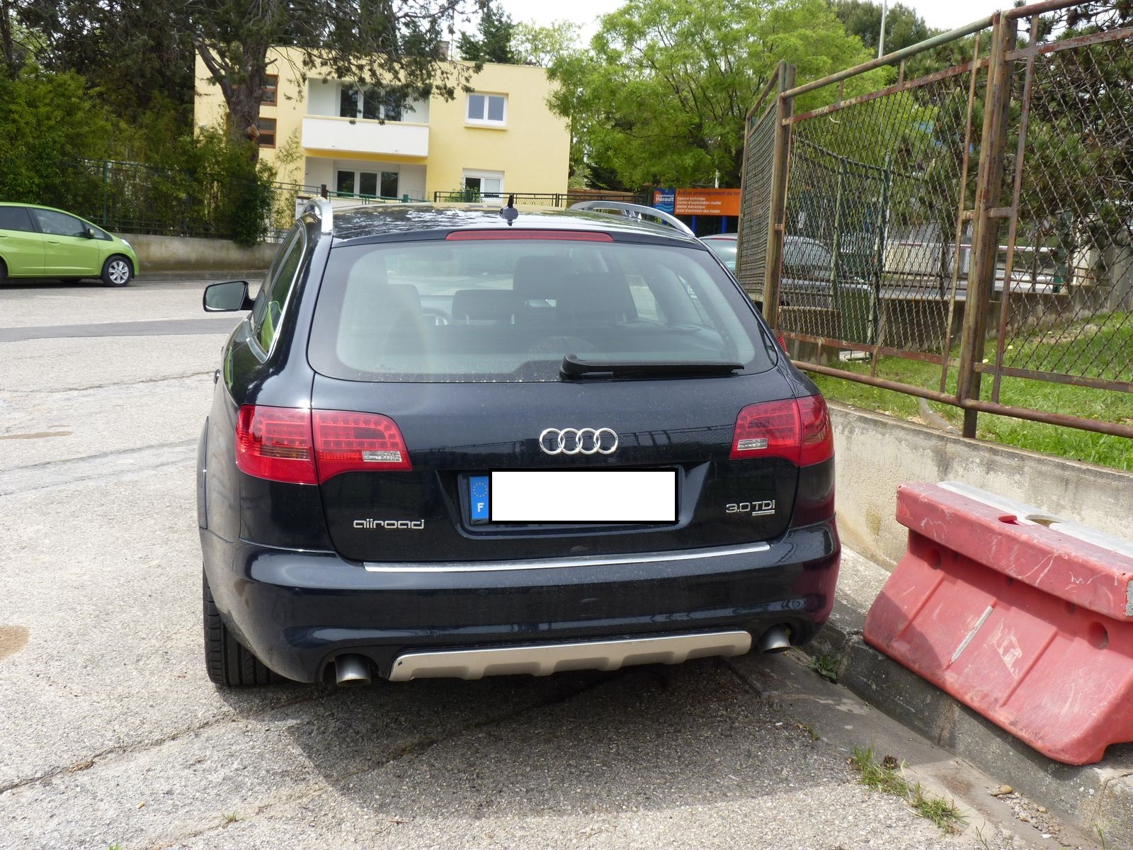 1430313980-p1110686.jpg