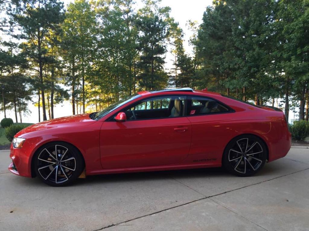 144211AUDIRS52710.jpg