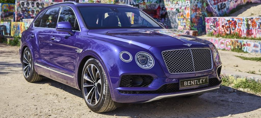 144835BENTAYGA0130.jpg