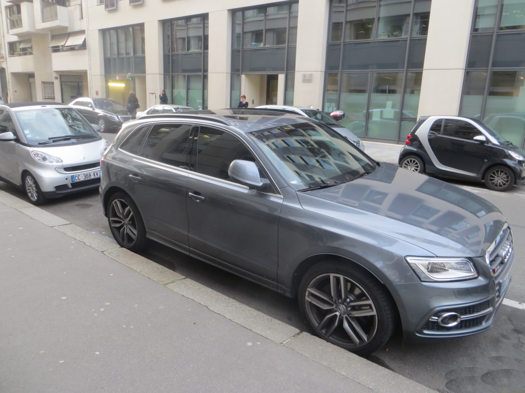 145888AUDISQ51036.jpg