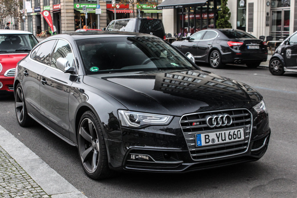 147714488S5SPORTBACK.jpg