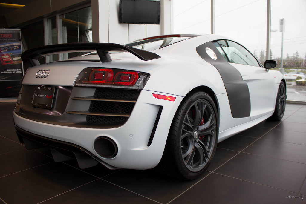 147737R8GT437.jpg