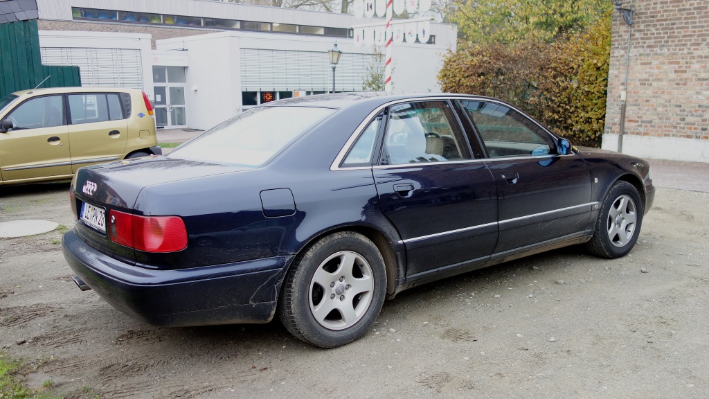 15034711211781536ef9d9cc350k.jpg