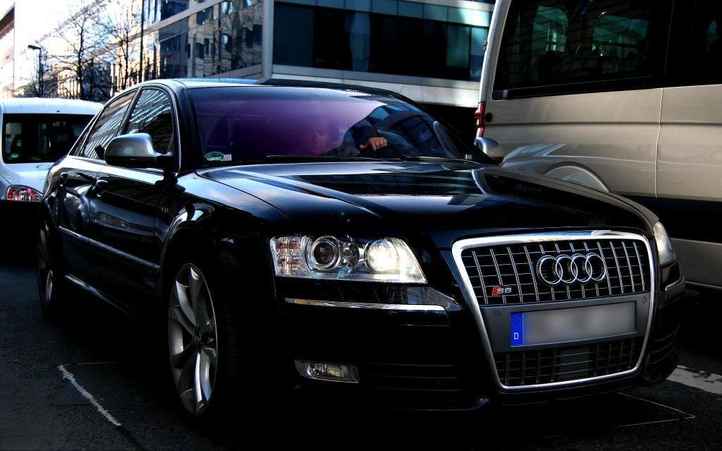 150476295S8ESQUIROU.jpg