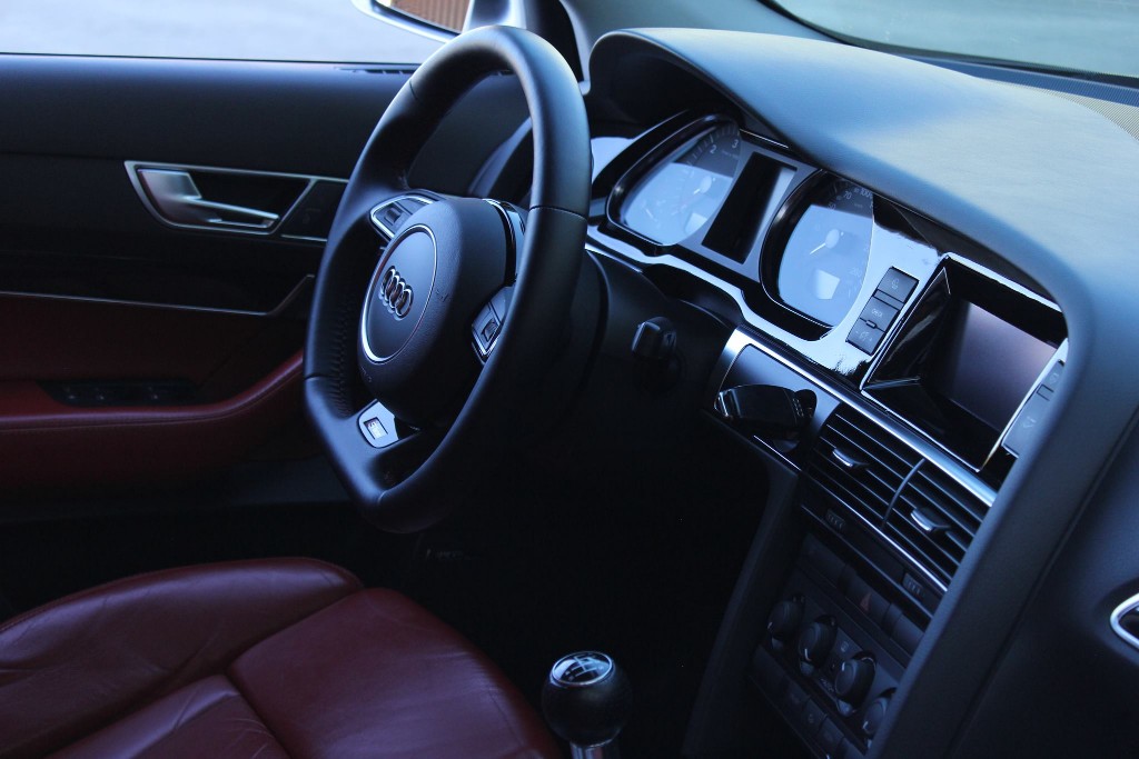 1508057875-received-497202743986207-1024