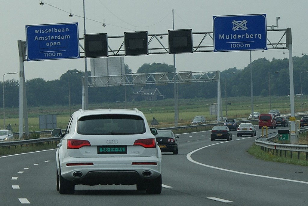 152326955Q7V12.jpg