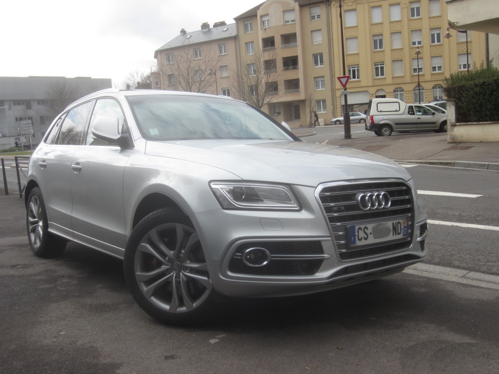 154729AUDISQ5249.jpg
