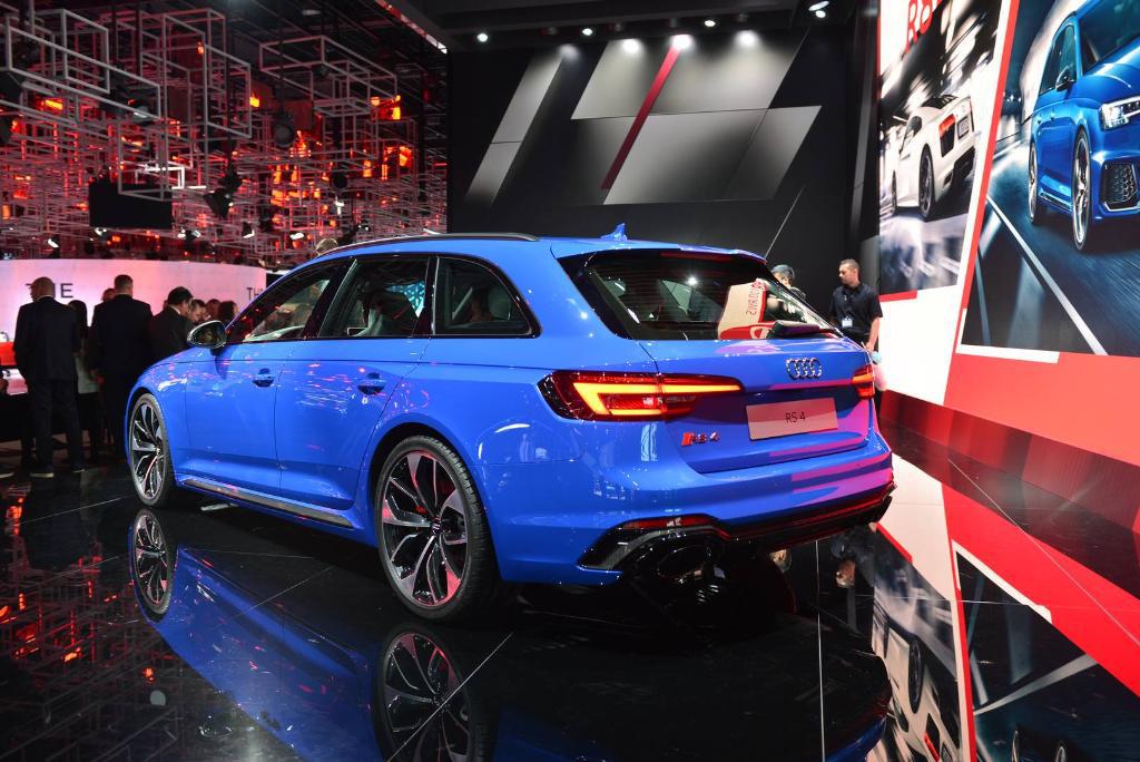 155339AUDIRS4B90063.jpg