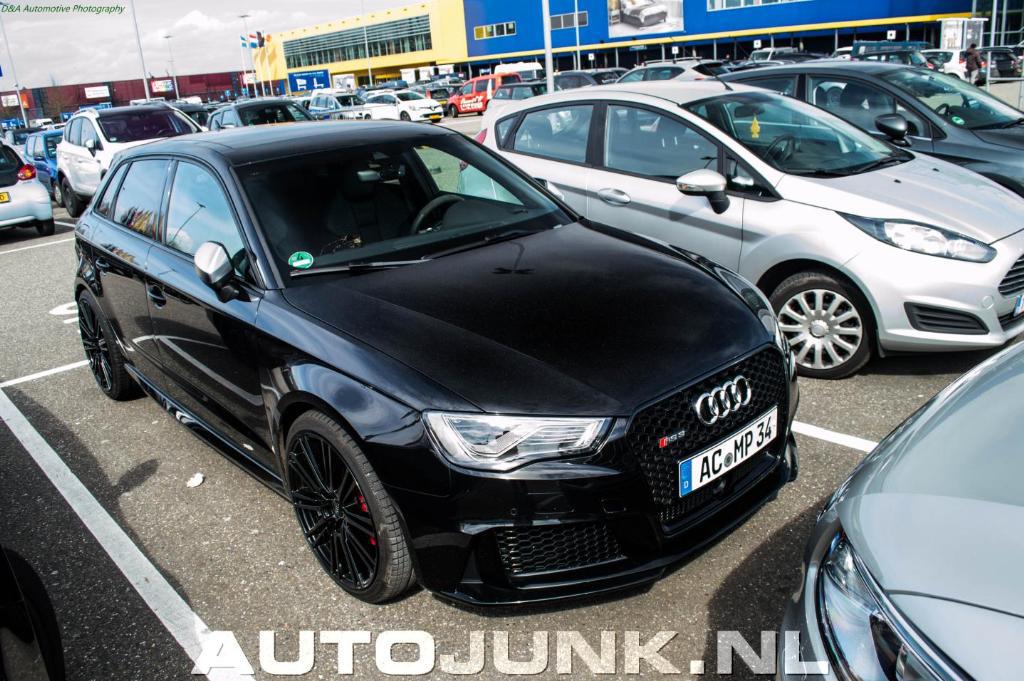 156112RS38V1093.jpg