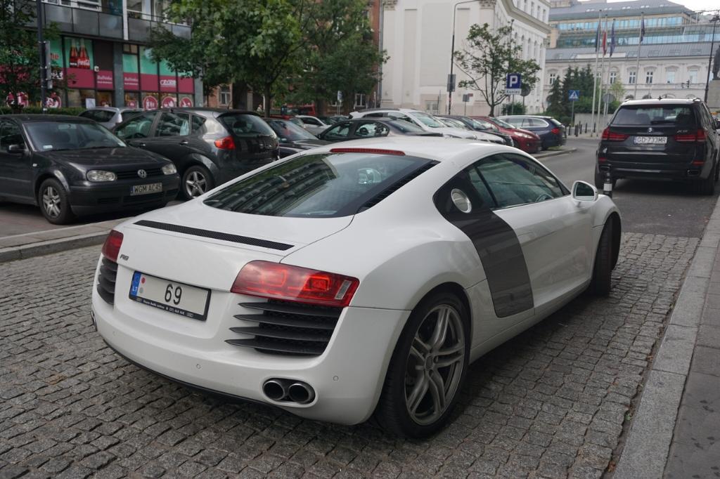 1571893488R8.jpg