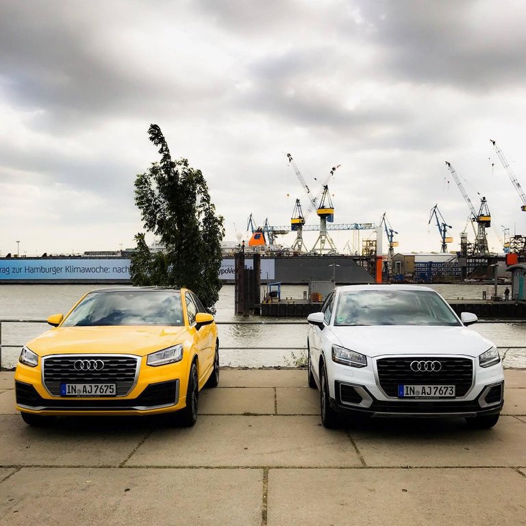 158427AUDIQ20452.jpg
