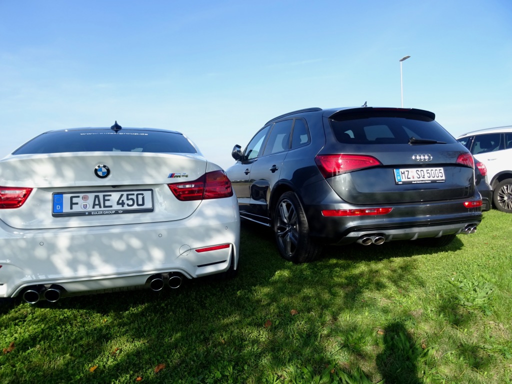 158438AUDISQ51374.jpg