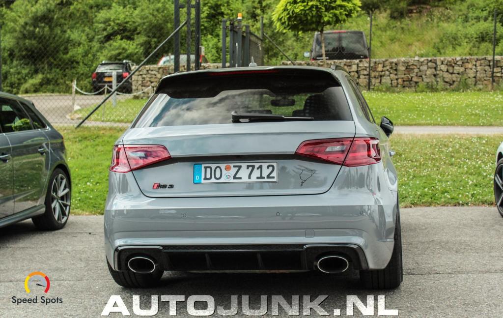 159115RS38V3084.jpg