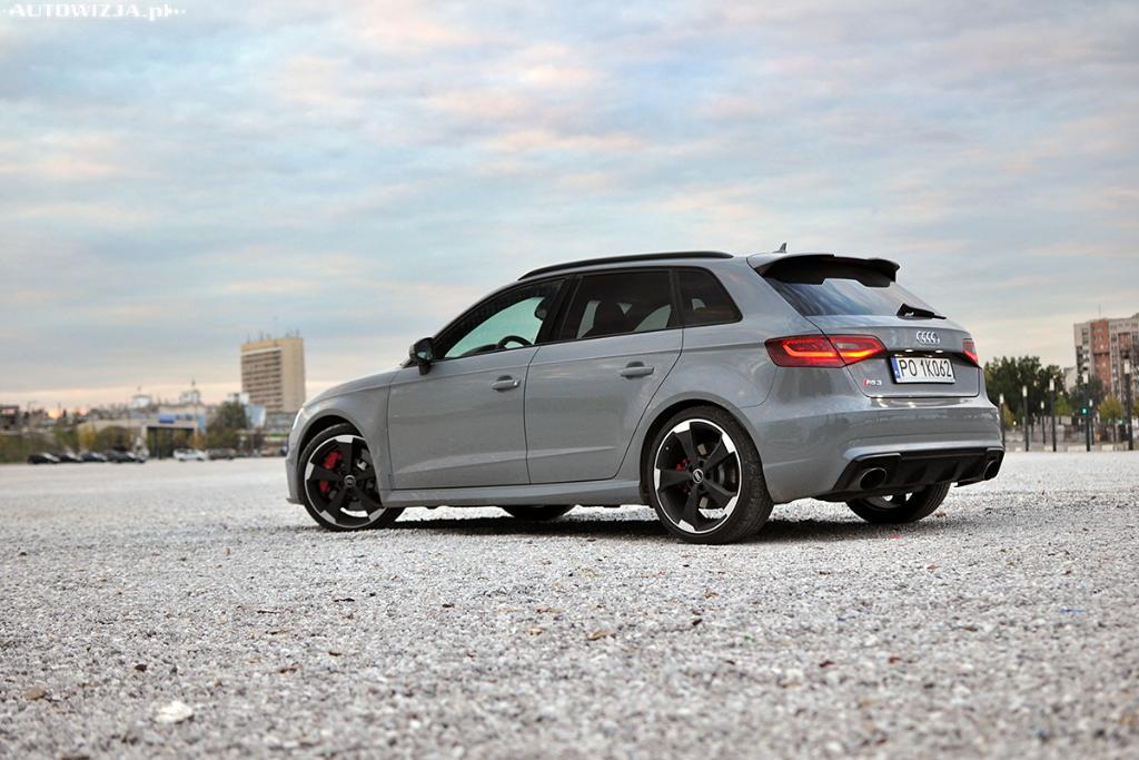159358RS38V0599.jpg