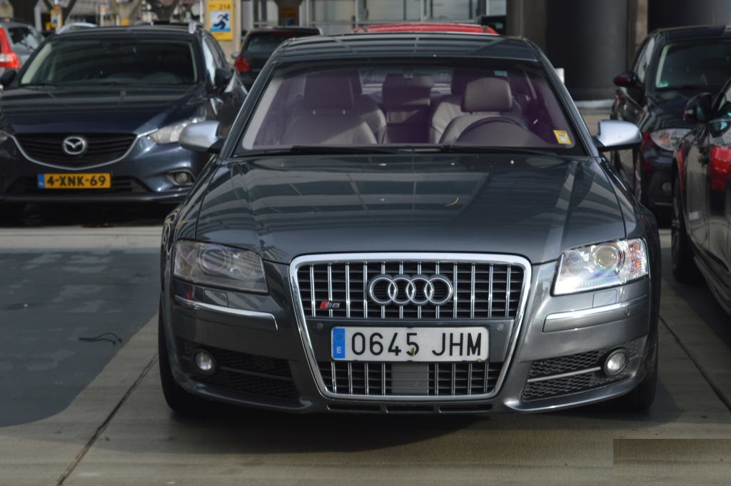 163822audis8d3c8262211120152032262.jpg