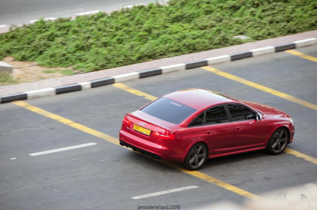 163964RS62317.jpg