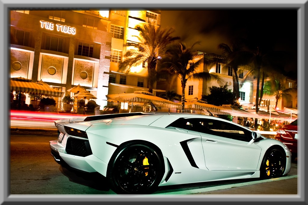 164570240LAMBORGHINIAVENTADORESQUIROU.jpg